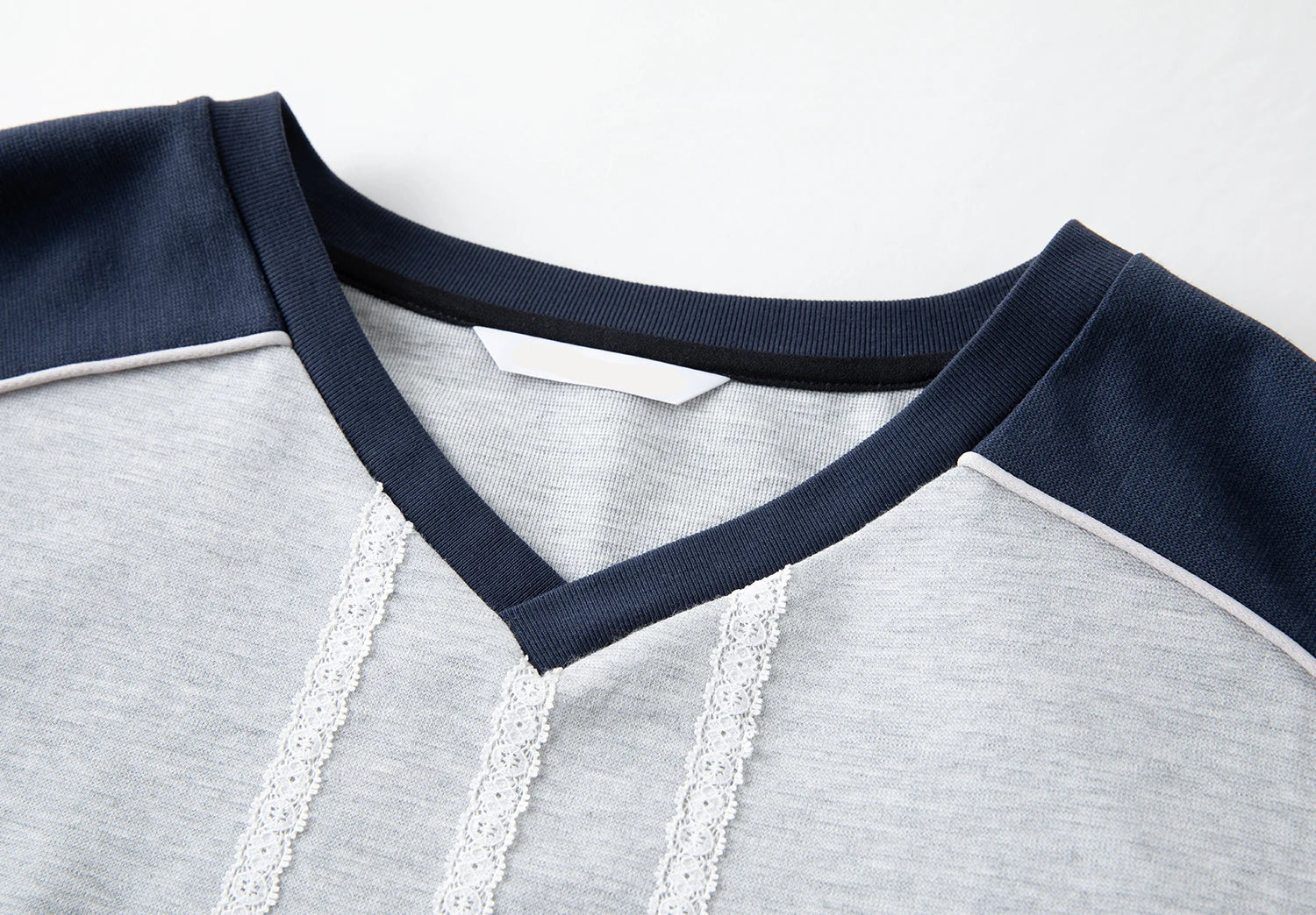 Loose-Fit Drop-Shoulder Sweatshirt With Letter Print